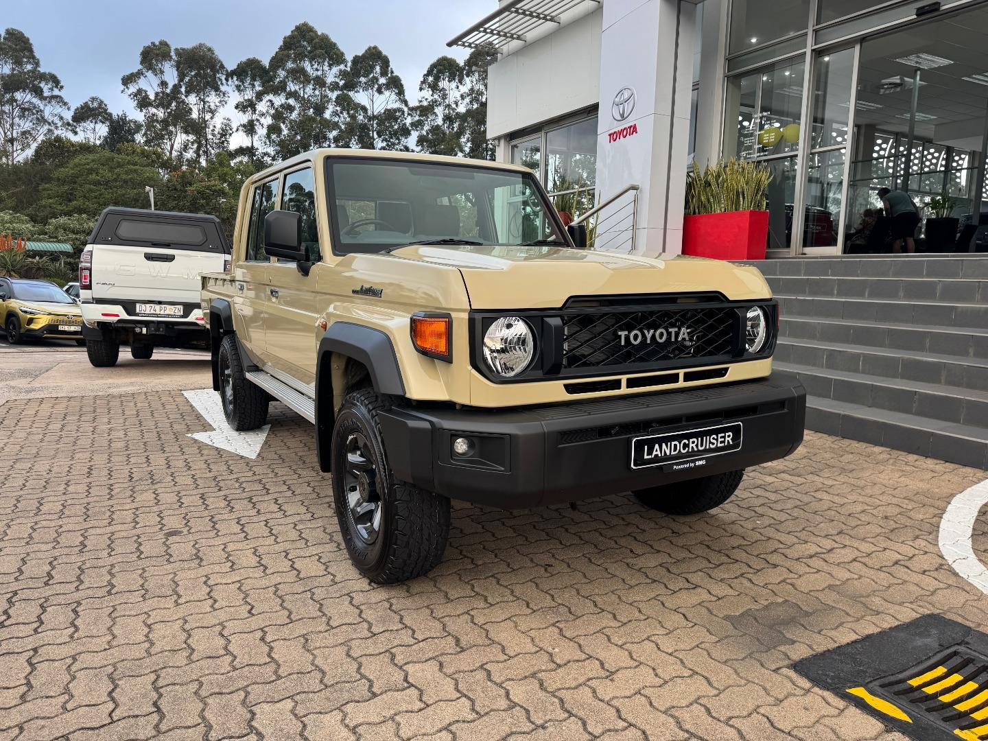 Toyota Land Cruiser 79 2.8GD-6 Double Cab Manual
