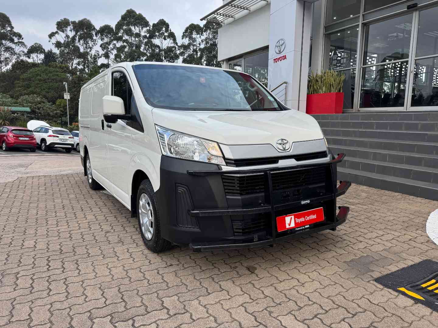 Toyota Quantum 2.8 LWB Panel Van