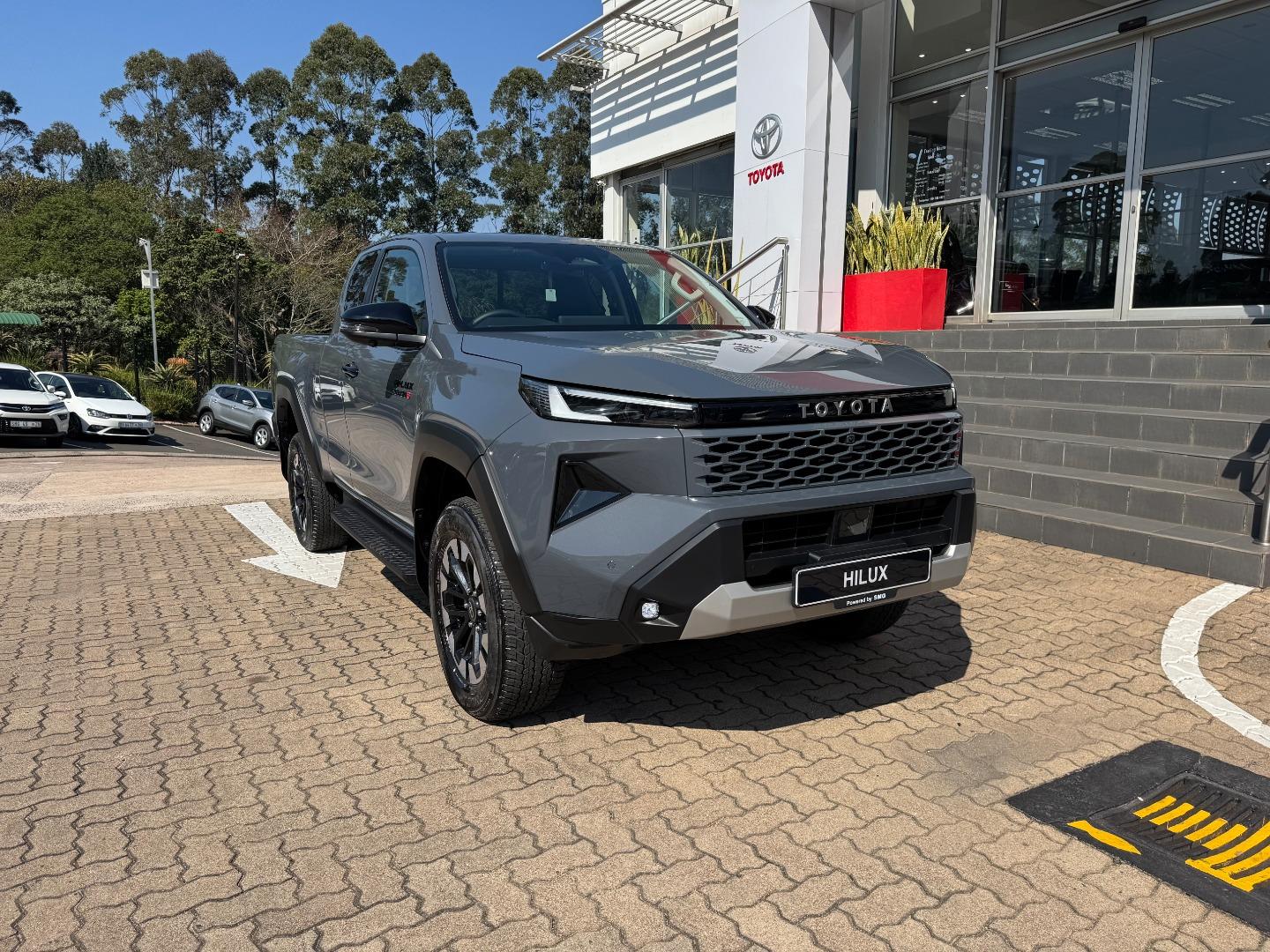 Toyota Hilux 2.8GD-6 Xtra Cab Raider X 4x4